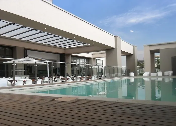 Sandton Skye